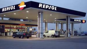 epa02599145 (FILE) A undated handout image provided by Repsol YPF of a Repsol service station at an undisclosed location. Repsol reported 24 February 2011 the company posted net income of 4.693 billion euros for 2010 compared to 1.559 billion euros in the previous year. Excluding extraordinary items, recurring net profit improved 54.9 per cent to 2.360 billion euros. The 2010 earnings increase was mainly due to the good performance of the company’s ongoing activities, boosted in the fourth quarter by the capital increase of Repsol Brazil.  EPA/REPSOL YPF/HO  EDITORIAL USE ONLY/NO SALES *** Local Caption *** 00000401270125