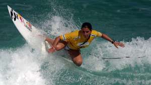 epa02729508 Brazilian surfer Maya Gabeira competes during the second round of the Billabong Rio Pro as part of the Surf´s World Tour at Barra da Tijuca beach in Rio de Janeiro, Brazil, 12 May 2011.  EPA/Antonio Lacerda