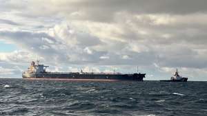 epa11817327 A handout photo made available by the Havariekommando (the German Central Command for Maritime Emergencies, CCME) shows the oil tanker 'Eventin' adrift off the coast of Ruegen, Germany, 10 January 2025. The 'Eventin' was en route from Russia to Egypt when the crew lost control of the vessel in the Baltic Sea and is now drifting near the island of Ruegen. According to a spokesperson from the Havariekommando, the shipÂ poses no danger to the environment.  EPA/HAVARIEKOMMANDO / HANDOUT MANDATORY CREDITHANDOUT EDITORIAL USE ONLY/NO SALES