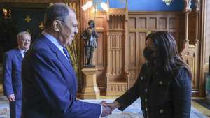 epa09530269 A handout photo made available by the press service of the Russian Foreign Affairs Ministry shows Russian Foreign Minister Sergey Lavrov (L) meets with Guinea-Bissau Foreign Minister Suzi Carla Barbosa in Moscow, Russia, 18 October 2021.  EPA/RUSSIAN FOREIGN AFFAIRS MINISTRY HANDOUT MANDATORY CREDIT  HANDOUT EDITORIAL USE ONLY/NO SALES HANDOUT EDITORIAL USE ONLY/NO SALES