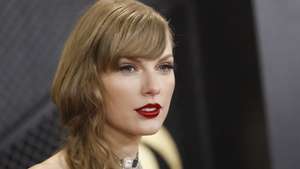 epa11127724 US musician Taylor Swift arrives for the 66th annual Grammy Awards ceremony at Crypto.com Arena in Los Angeles, California, USA, 04 February 2024.  EPA/CAROLINE BREHMAN