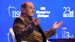 epa13003932 Timor-Leste President Jose Ramos-Horta gestures as speaks during a special address of the International Institute for Strategic Studies (IISS) Shangri-la Dialogue Defence Summit in Singapore, 30 May 2026. Defense ministers and officials from 44 countries are gathered in the city state for the IISS Shangri-la Dialogue, an annual high level defence summit in the Asia Pacific region.  EPA/HOW HWEE YOUNG