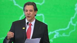 epa11441931 Brazilian Minister of Finance, Fernando Haddad speaks during the 3rd Plenary Meeting of the Council for Sustainable Economic and Social Development at the Itamaraty Palace in Brasilia, Brazil, 27 June 2024.  EPA/Andre Borges