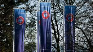 Bandeiras da UEFA na Suíça