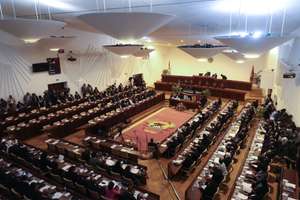 A Assembleia da República de Moçambique empossa hoje os deputados eleitos à X legislatura, mas dois dos partidos, Renamo e MDM, já anunciaram o boicote à cerimónia, contestando o processo eleitoral, dia em que estão convocados novos protestos no país, em Maputo, Moçambique, 13 de janeiro de 2025. LUÍSA NHANTUMBO/LUSA