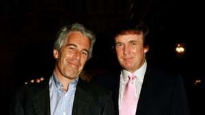 Jeffrey Epstein e Donald Trump em Mar-a-Lago