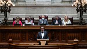 Sessão plenária na Assembleia da República sobre as várias propostas de lei dos deputados, sobre a morte medicamente assistida (eutanásia). O deputado da Iniciativa Liberal (IL), João Cotrim de Figueiredo Lisboa, 09 de Junho de 2022. FILIPE AMORIM/OBSERVADOR