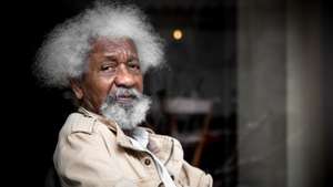 Entrevista ao escritor Nigeriano, Wole Soyinka, vencedor do Prêmio Nobel da Literatura no ano de 1986. 15 de Outubro de 2022 Festival FOLIO, Óbidos TOMÁS SILVA/OBSERVADOR