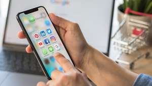 Social media app for digital marketing e-commerce on smartphone  mobile online applicatiion via multi-channel, cross-channel internet technology