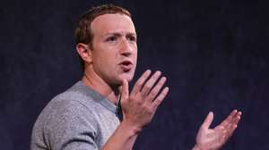Facebook CEO Mark Zuckerberg And News Corp CEO Robert Thomson Debut Facebook News