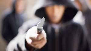 Man threatening with pocket knife