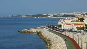 Passeio marítimo junto à marginal da linha de Cascais