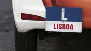 Viatura de instrução de escola de condução