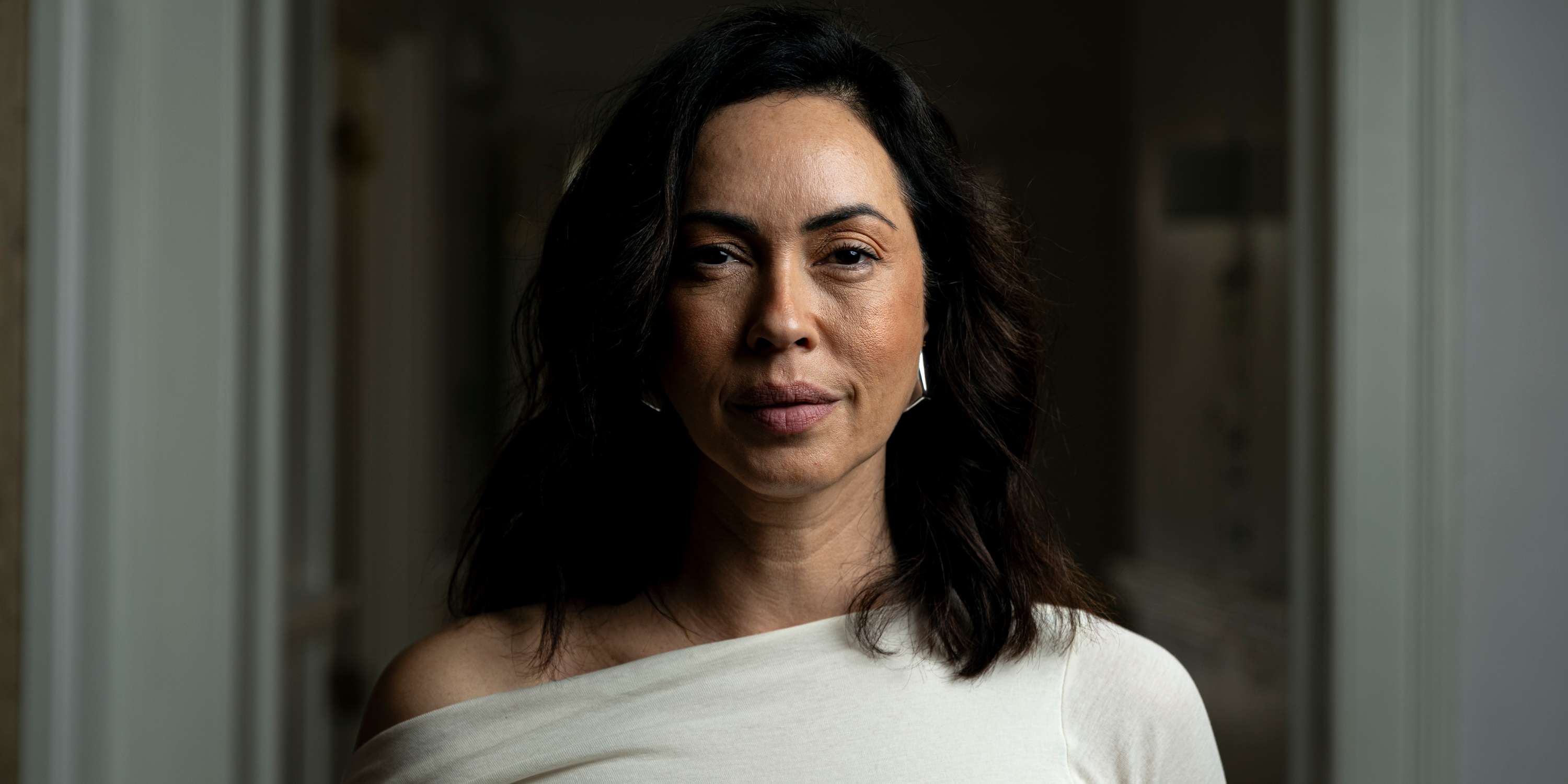 A atriz e apresentadora Débora Monteiro é a 24.ª convidada do Labirinto — Conversas sobre Saúde Mental