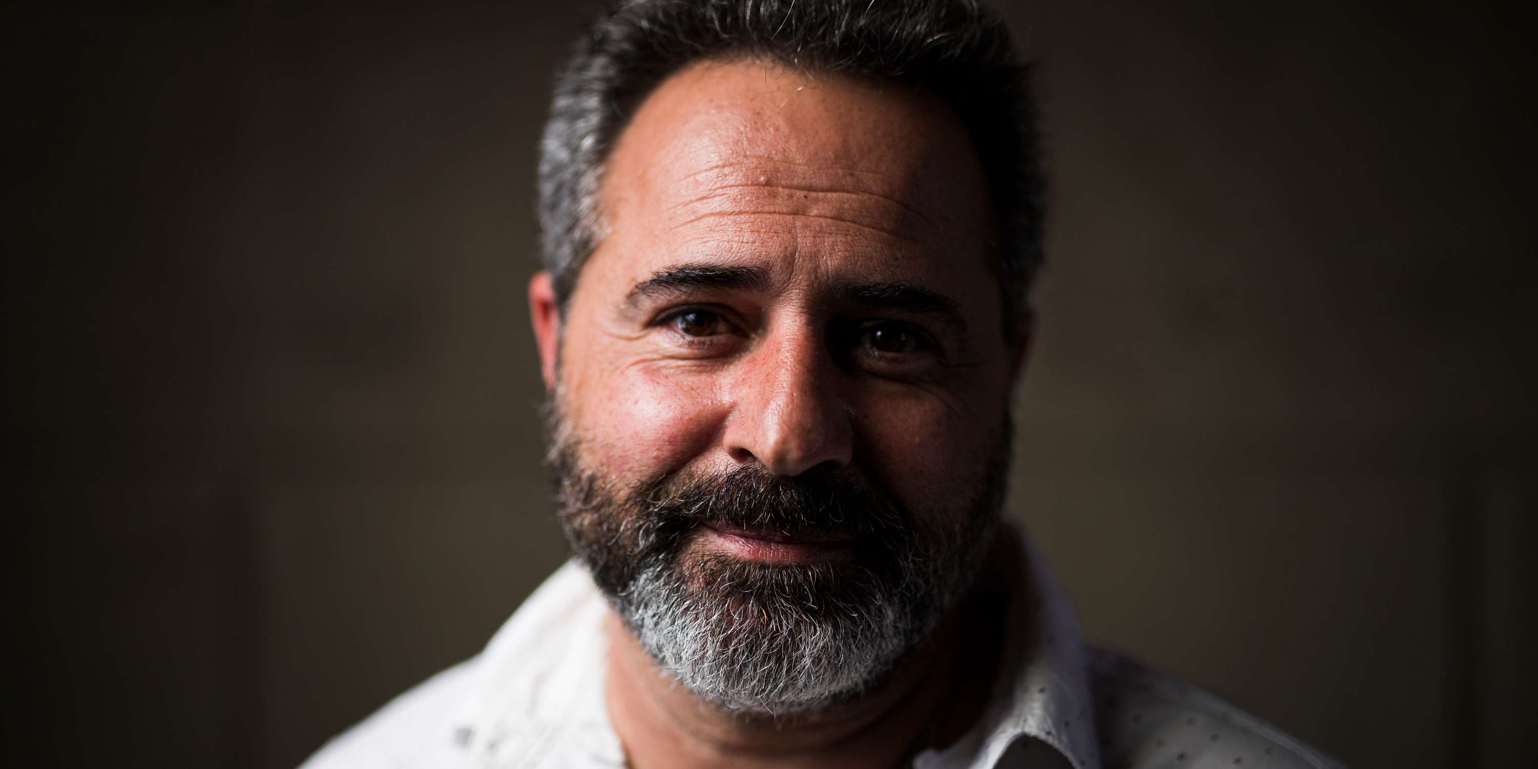 Entrevista com Vitor Emanuel, ator, a propósito do tema da saúde mental, na Cidadela de Cascais. Cascais, 28 de Junho de 2022. FILIPE AMORIM/OBSERVADOR