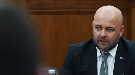 Uma delegação do Sindicato dos Técnicos de Emergência Pré-Hospitalar (STEPH), liderada por Rui Lázaro, respondeu a questões sobre a situação do INEM, perante a Comissão de Saúde na Assembleia da República em Lisboa, 21 de novembro de 2024. TIAGO PETINGA/LUSA