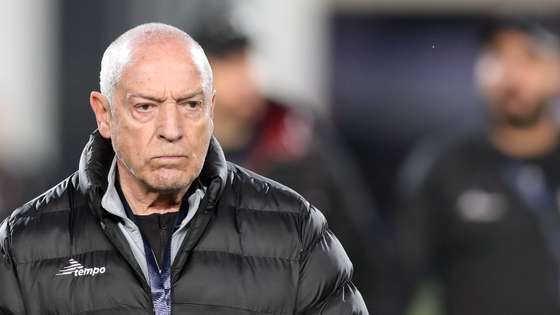 epa10459544 Zamalek's head coach Manuel Jesualdo Ferreira before the CAF Champions League qualifier soccer match between Al-Zamalek and CR Belouizdad  in Cairo, Egypt, 10 February 2023.  EPA/KHALED ELFIQI