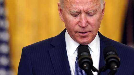 epa09431373 US President Joe Biden delivers remarks on the terror attack at Hamid Karzai International Airport in Kabul Afghanistan, and the US service members and Afghan victims killed and wounded, from the East Room of the White House in Washington, DC, USA, 26 August 2021.  EPA/Stefani Reynolds / POOL