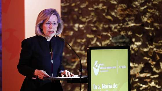 A presidente do juri do Prémio Maria José Nogueira Pinto em Responsabilidade Social, promovido pela Merck Sharp &amp; Dohme (MSD), Maria de Belém Roseira, intervém durante a cerimónia no Teatro Thalia, em Lisboa, 04 de julho de 2019.  ANTÓNIO PEDRO SANTOS/LUSA