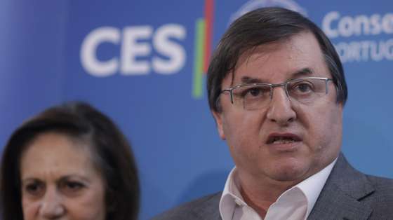 Sérgio Monte, da UGT, fala aos jornalistas após  a reunião do Conselho Económico e Social, 24 novembro  2017, em Lisboa.   MANUEL DE ALMEIDA/LUSA