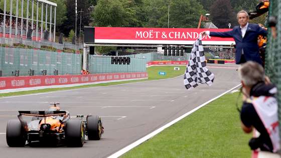 epa12265909 McLaren driver Oscar Piastri of Australia wins the 2025 Formula 1 Belgian Grand Prix at the Circuit de Spa-Francorchamps, Belgium, 27 July 2025.  EPA/YVES HERMAN / POOL