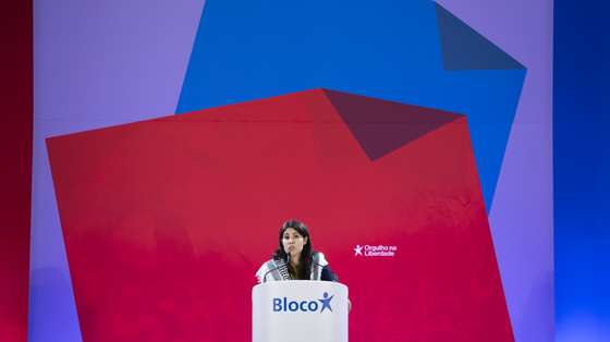 A coordenadora cessante do Bloco de Esquerda (BE), Mariana Mortágua, usa da palavra na abertura da XIV Convenção Nacional do BE, no Pavilhão do Casal Vistoso, em Lisboa, 29 de novembro de 2025. JOSÉ SENA GOULÃO/LUSA