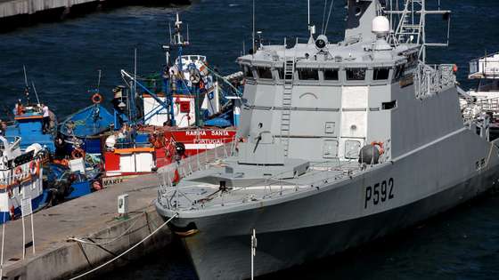 A Marinha ordenou uma inspeção às condições de segurança do navio Mondego, que no sábado serviram de argumento para que parte da guarnição se tenha recusado a embarcar para cumprir uma missão militar, disse à Lusa fonte da Armada, Funchal, Madeira, 14 de março de 2023. Os 13 militares que se recusaram a embarcar alegando “razões de segurança”, tal como manifestaram num documento, encontravam-se ao principio desta tarde retidos no navio, confirmou fonte da Marinha à Lusa. JOÃO HOMEM GOUVEIA/LUSA