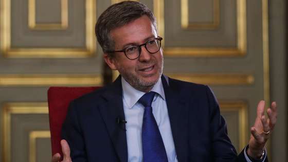 O Presidente da Câmara de Lisboa, Carlos Moedas, fala em entrevista à Agência Lusa em Lisboa, 17 de outubro de 2022. (ACOMPANHA TEXTO DA LUSA DE 18 DE OUTUBRO) TIAGO PETINGA/LUSA