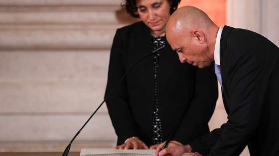 Cerimónia de tomada de posse do XXIII Governo Constitucional, no Palácio da Ajuda. O Presidente da República, Marcelo Rebelo de Sousa, deu posse ao Governo liderado pelo Primeiro-Ministro, António Costa. O Governo é composto por 17 ministros e 38 Secretários de Estado. Paulo Cafôfo (Secretário de Estado das Comunidades Portuguesas) Lisboa, 30 de Março de 2022. FILIPE AMORIM/OBSERVADOR