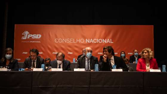 Concelho Nacional do PSD (Partido Social Democrata). Disputa entre Paulo Rangel, candidato à liderança do partido social democrata e Rui Rio, atual presidente do PSD. Centro de Congressos em Aveiro. 6 de Novembro de 2021 TOMÁS SILVA/OBSERVADOR
