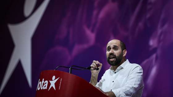 Campanhas para as eleições legislativas de 2022: Ação de campanha de Catarina Martins, candidato pelo Bloco de Esquerda a primeiro-ministro. Comício no Pavilhão Carlos Lopes com Mariana Mortágua e Pedro Filipe Soares Lisboa, 23 de janeiro de 2022. FILIPE AMORIM/OBSERVADOR