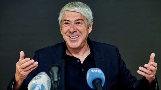 Portugal’s Former Prime Minister Jose Socrates Meets With Foreign Correspondents