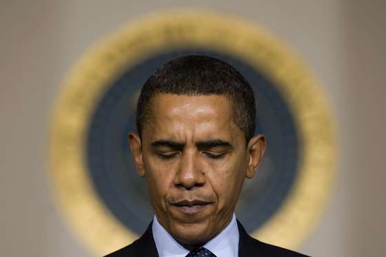 US President Barack Obama speaks regarding executive compensation in Cross Hall at the White House in Washington, DC, February 4, 2009.     AFP PHOTO/Jim WATSON (Photo credit should read JIM WATSON/AFP/Getty Images)