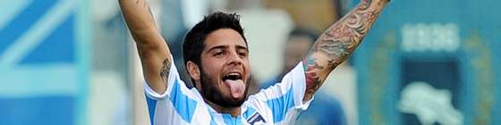 during the Serie B match between Pescara Calcio and Vicenza Calcio at Adriatico Stadium on May 1, 2012 in Pescara, Italy.