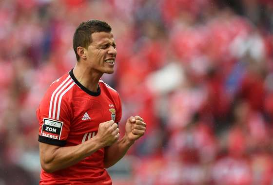 Benfica's Brazilian forward Rodrigo Lima reacts during the Portuguese league football match SL Benfica vs SC Olhanense at the Luz stadium in Lisbon on April 20, 2014.   AFP PHOTO/ FRANCISCO LEONG        (Photo credit should read FRANCISCO LEONG/AFP/Getty Images)