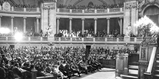 HISTORIA, PARLAMENTO, 