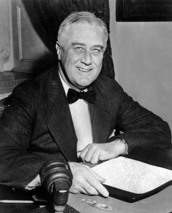 UNITED STATES:  An undated portrait of US President Franklin D. Roosevelt. (Photo credit should read AFP/AFP/Getty Images)