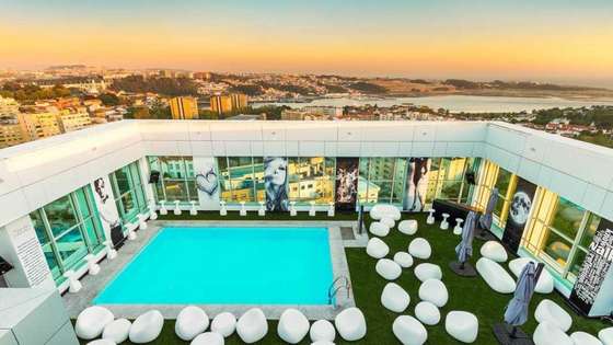zenith-lounge2_770x433_acf_cropped