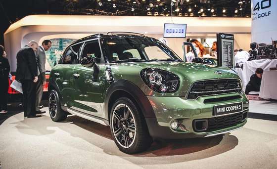 2015-mini-cooper-s-countryman-all4-photo-589667-s-986x603