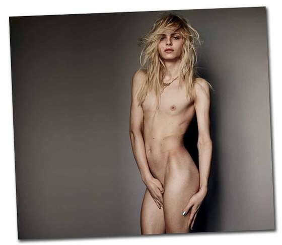 Andrejia Pejic num editrial da Vogue Brasil