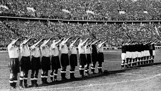 england-nazi-salute-against-germany_770x433_acf_cropped