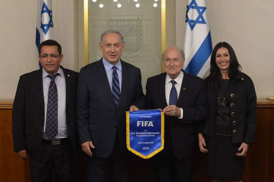 JERUSALEM, ISRAEL - MAY 19: In this handout image provided by the Government Press Office, Prime Minister of Israel Benjamin Netanyahu (2nd L) meets with FIFA president Sepp Blatter (2nd R) May 19, 2015 in Jerusalem, Israel. The two met regarding a possible motion by the Palestinian Football Association to have Israel suspended from FIFA. (Photo by Amos Ben Gershom GPO via Getty Images)