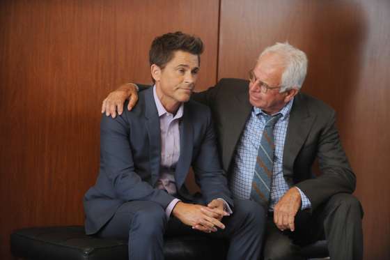 THE GRINDER: L-R: Rob Lowe and William Devane in the "Heroes Reborn" episode of THE GRINDER airing Tuesday, Oct. 6 (8:30-9:00 PM ET/PT) on FOX. &Acirc;&copy;2015 Fox Broadcasting Co. Cr: Ray Mickshaw/FOX
