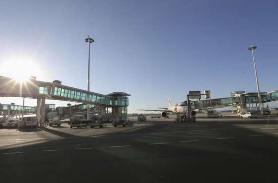 Aeroporto Francisco S&Atilde;&iexcl; Carneiro, Porto