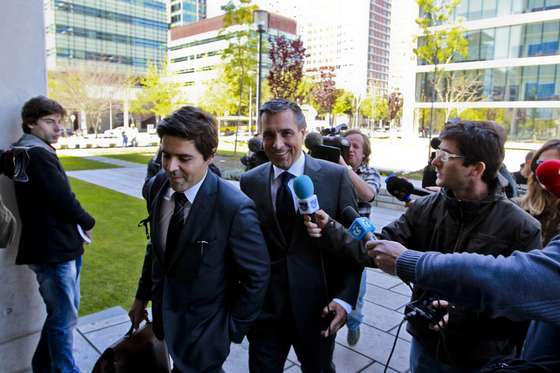 In&Atilde;&shy;cio do julgamento de Jo&Atilde;&pound;o Vieira Pinto, Jos&Atilde;&copy; Veiga, Lu&Atilde;&shy;s Duque e Rui Meireles, acusados de alegado envolvimento em esquema de fraude fiscal na transfer&Atilde;&ordf;ncia do futebolista do Benfica para o Sporting