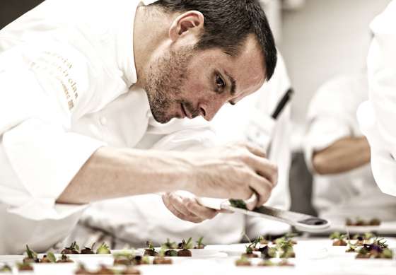 A trabalhar no Ocean, o restaurante com duas estrelas Michelin