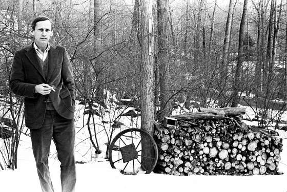 NEW YORK - JANUARY 25: Writer William Gaddis on January 25, 1968 in New York, New York. (Photo by Santi Visalli/Getty Images)