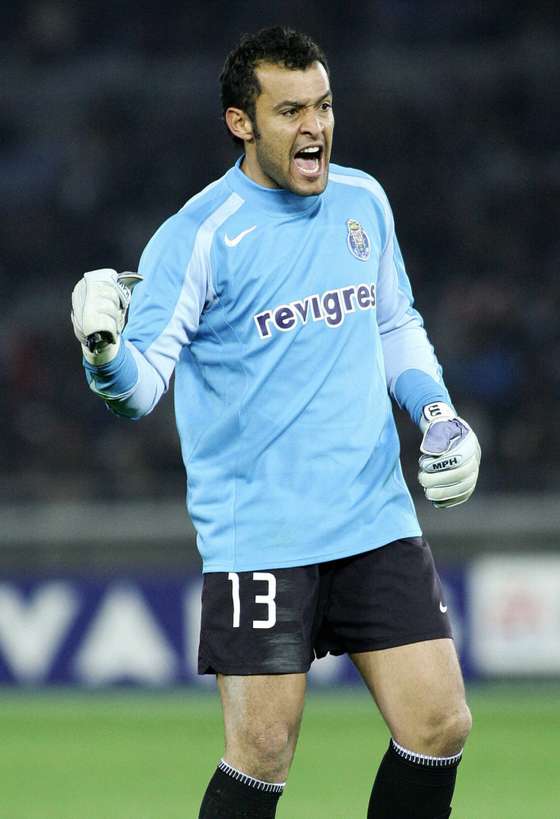 Nuno, depois dos penaltis na final da Ta&Atilde;&sect;a Intercontinental, contra o Once Caldas. O FC Porto venceu (Cr&Atilde;&copy;ditos: TORU YAMANAKA/AFP/Getty Images)