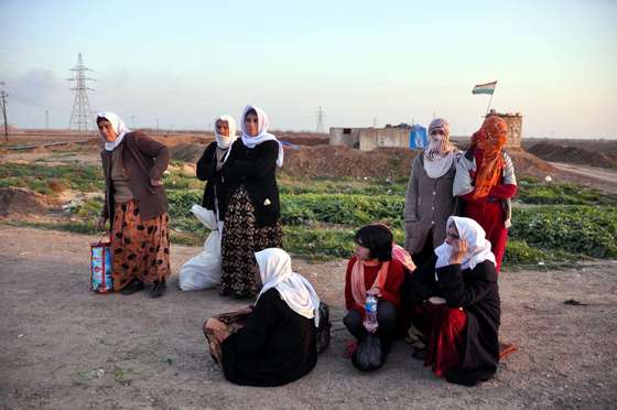 IS in Iraq releases elderly Yazidis