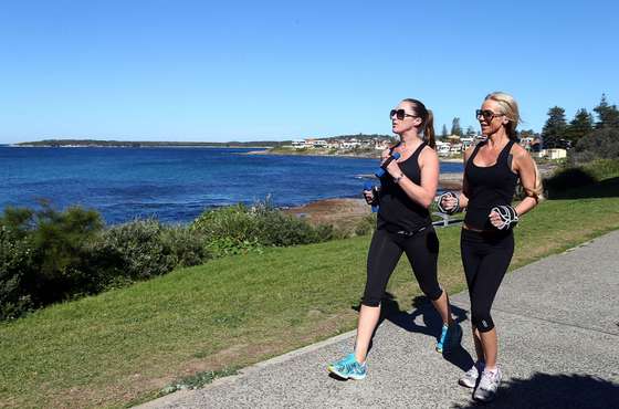 SYDNEY, AUSTRALIA - JULY 31: Young women enjoy a walk as Sydney enjoys a temperature of 22 degrees celsius on July 31, 2014 in Sydney, Australia. Both Sydney and Melbourne are currently experiencing some of the hottest winter days on record. (Photo by Renee McKay/Getty Images)